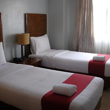 Sebastien Hotel Lapu-Lapu City Zewnętrze zdjęcie